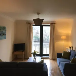 Apartment Waterfront Completely Refurbished, Westport